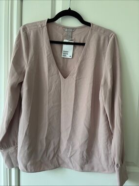 H&M Dusty Pink V-Neck Long Sleeve Blouse lined front thick material